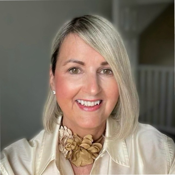 Jacqui De'Ath