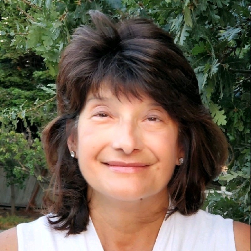 Rossana Quezada-Clune