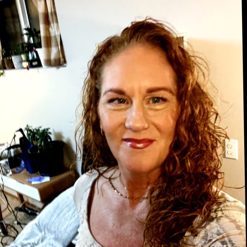 Lisa Halverson-Gironza