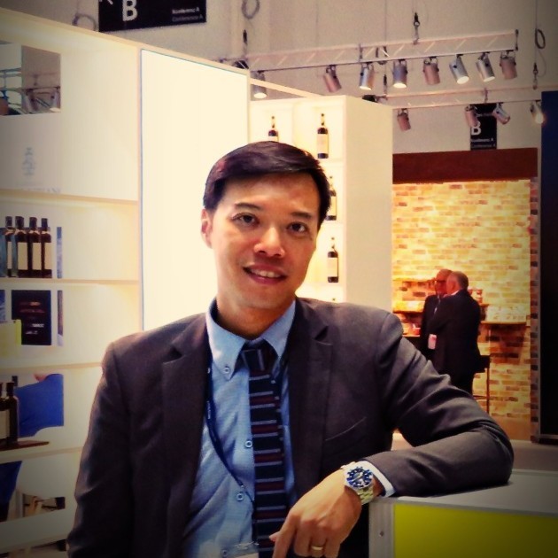 Chong Lian Siong 張煉雄